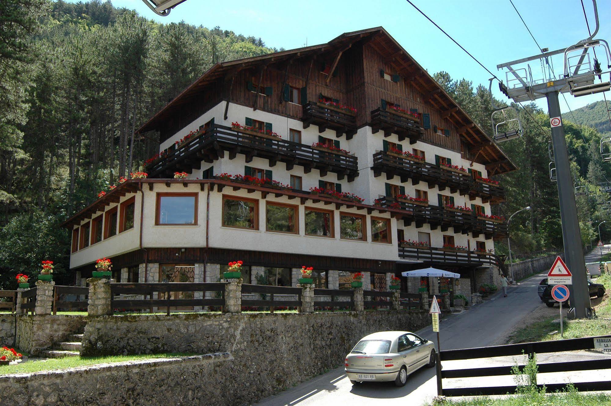 Hotel Garni Mille Pini Scanno Zewnętrze zdjęcie